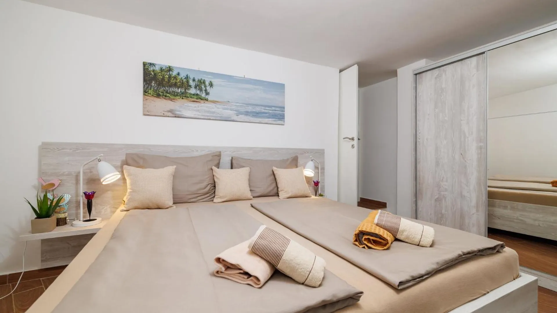 Julia Selce 4,5 Apartment 0*,